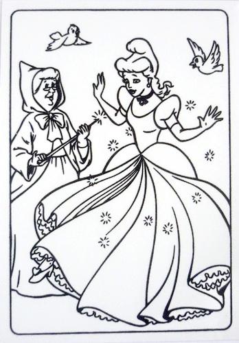 Раскраски раскраски для детей по сказкам Волшебная тетушка фей нарядила золушку красивым пышным платьем